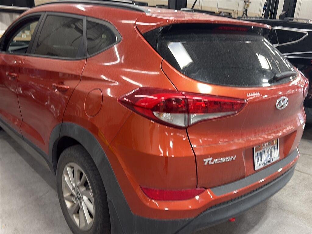 Used 2017 Sedona Sunset Hyundai SE image 2