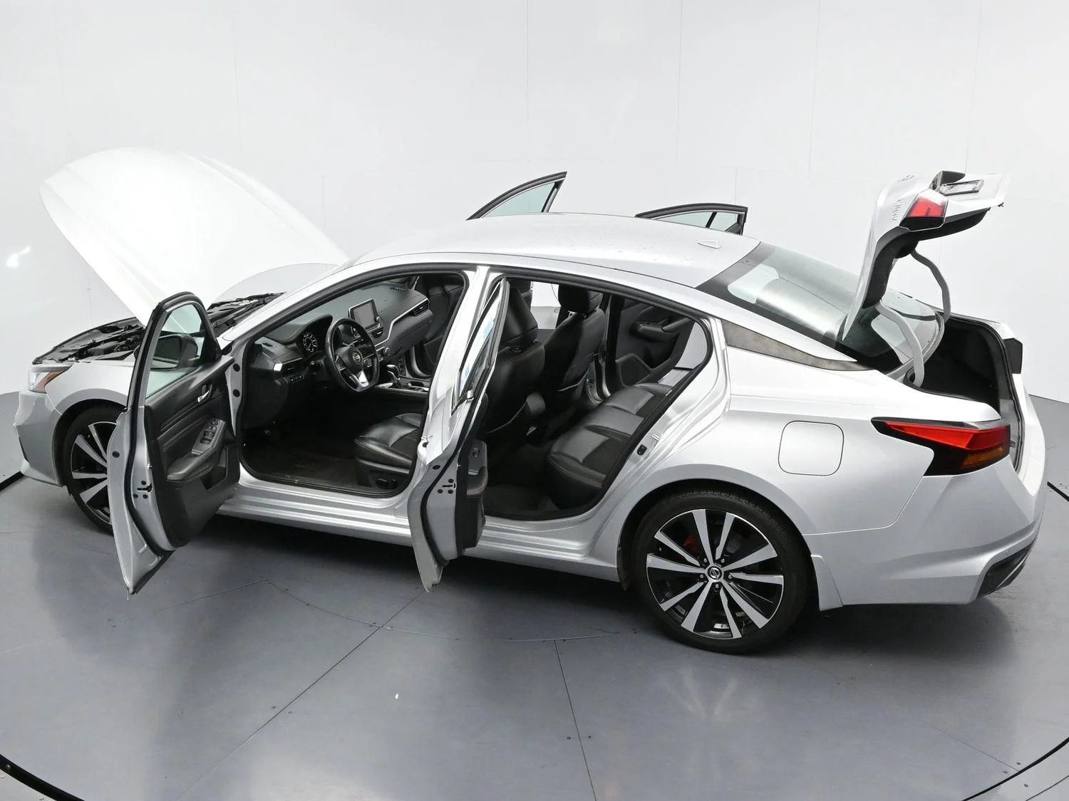 Used 2020 Brilliant Silver Metallic Nissan 2.5 SR image 36