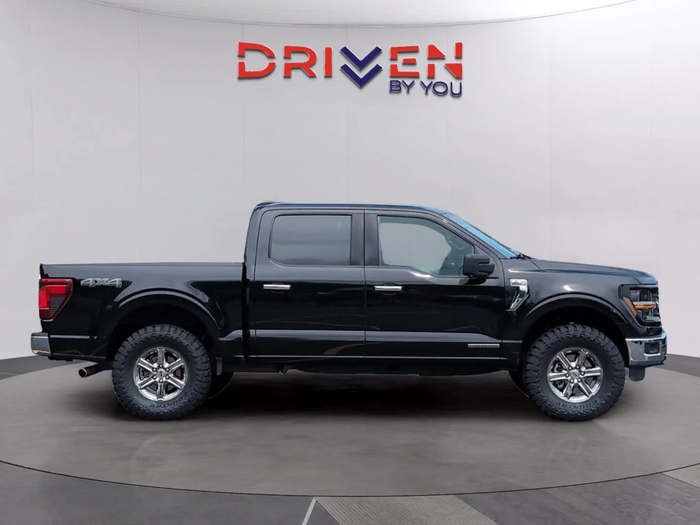 Used 2024 Agate Black Ford XLT image 6