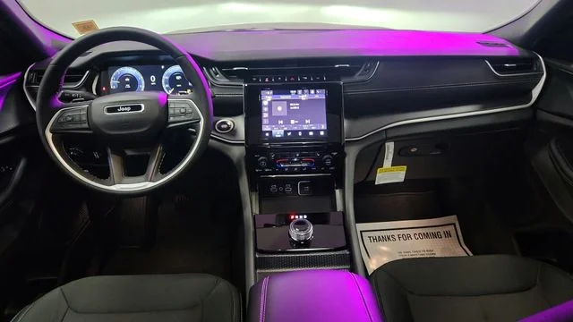 2025 Jeep Grand Cherokee Laredo - Photo 18