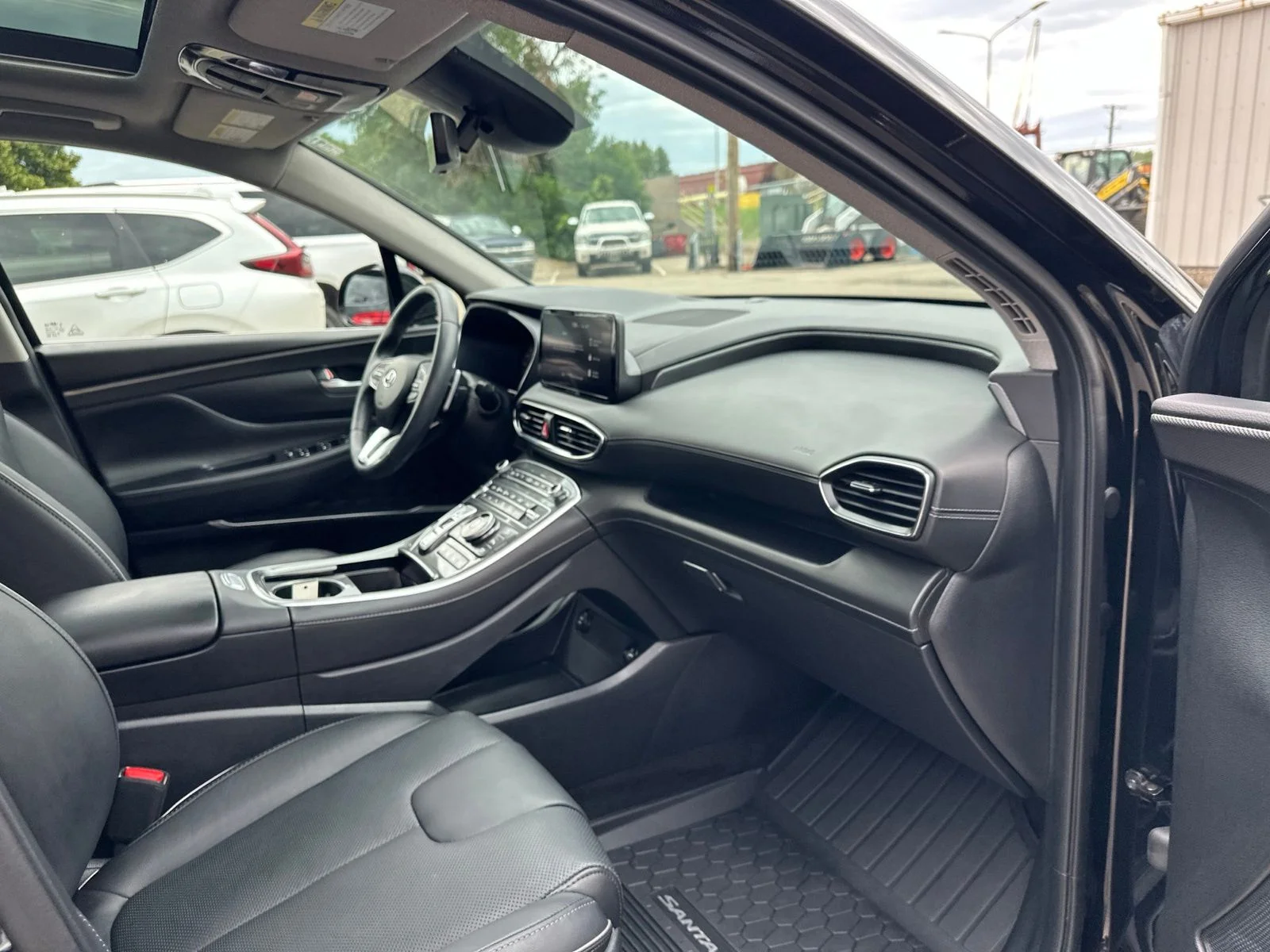 Used 2023 Black Hyundai Limited image 39