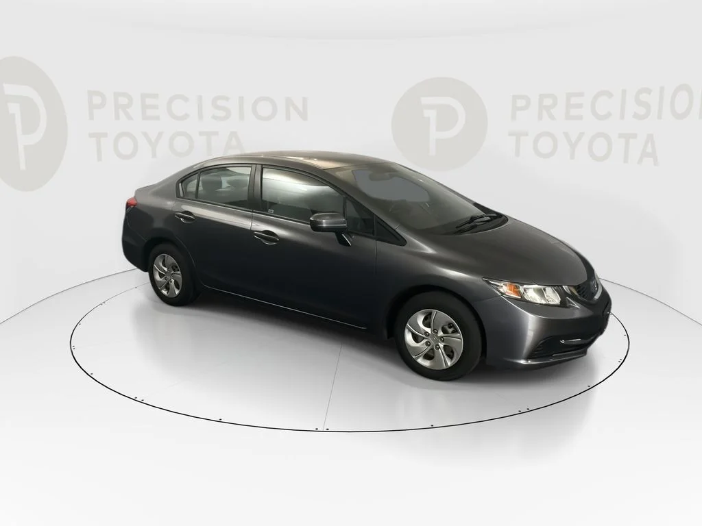 Used 2015 Modern Steel Metallic Honda LX image 2