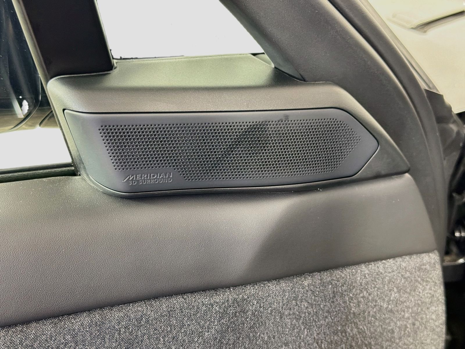 New 2026 Carpathian Grey Land Rover Dynamic SE image 22