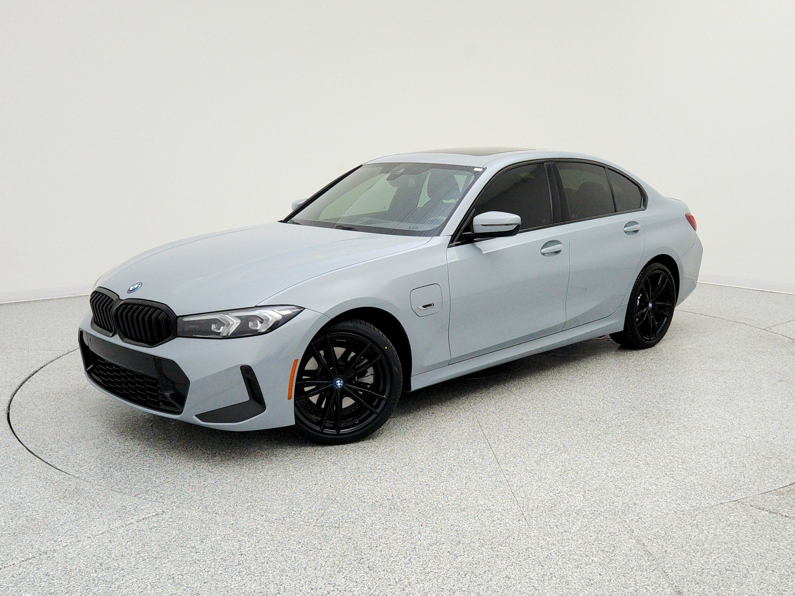 2023 BMW 3 Series 330e Sedan's photo