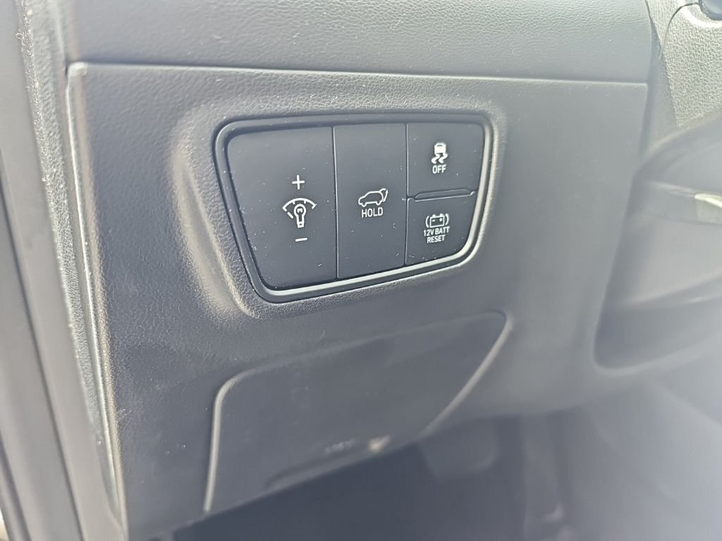 2022 Hyundai Tucson Limited - Photo 16