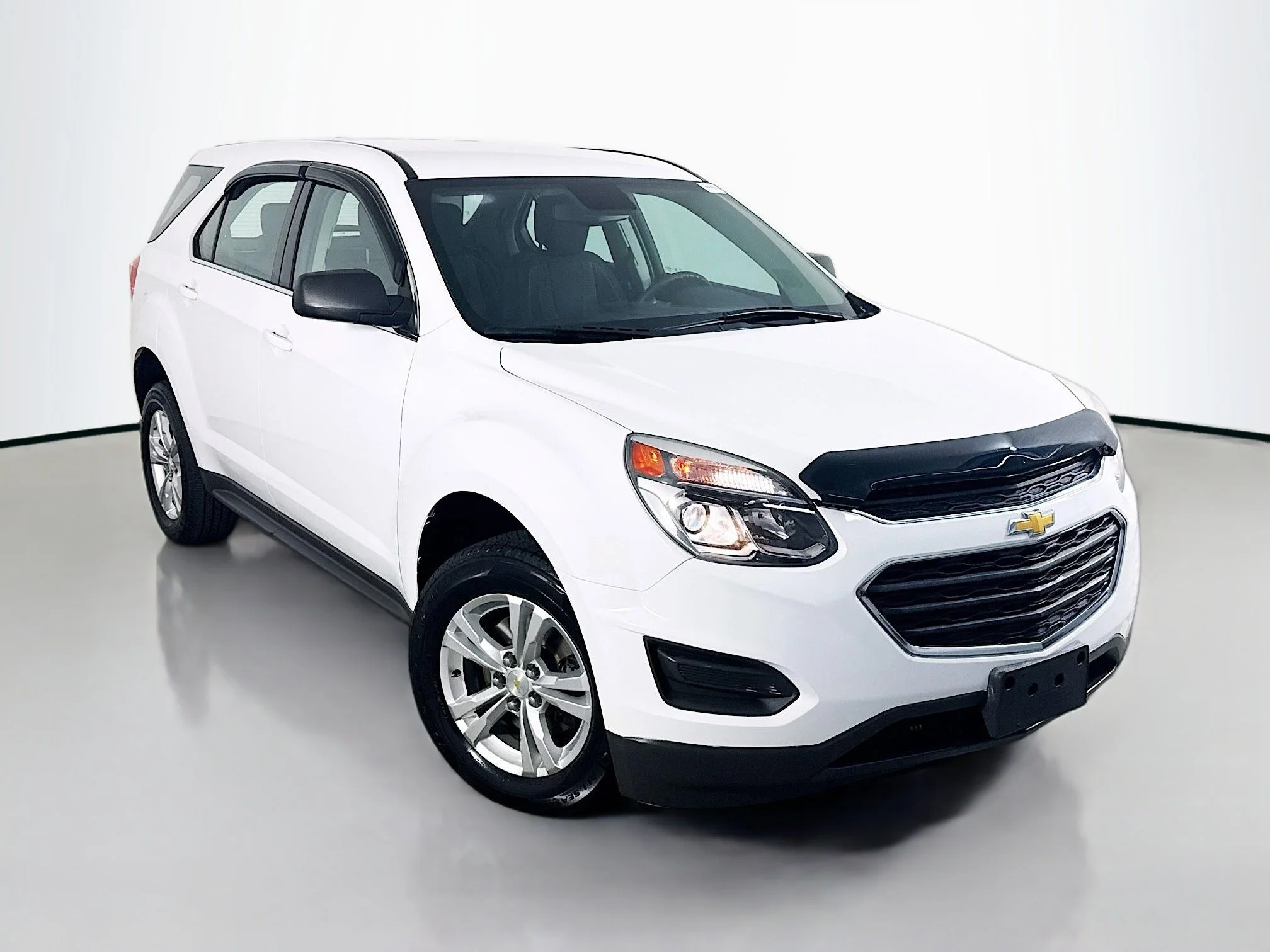 Used 2017 Summit White Chevrolet LS image 1