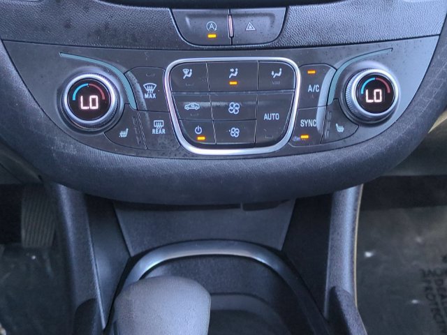 Used 2023 MINERAL GRAY METALLIC Chevrolet LT image 18