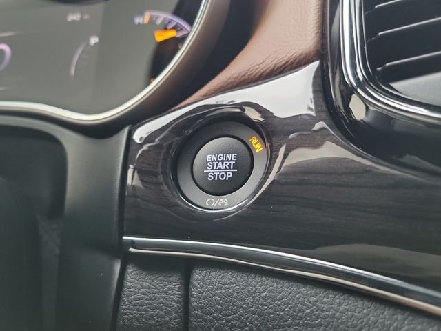 Used 2020 White Jeep Overland image 28