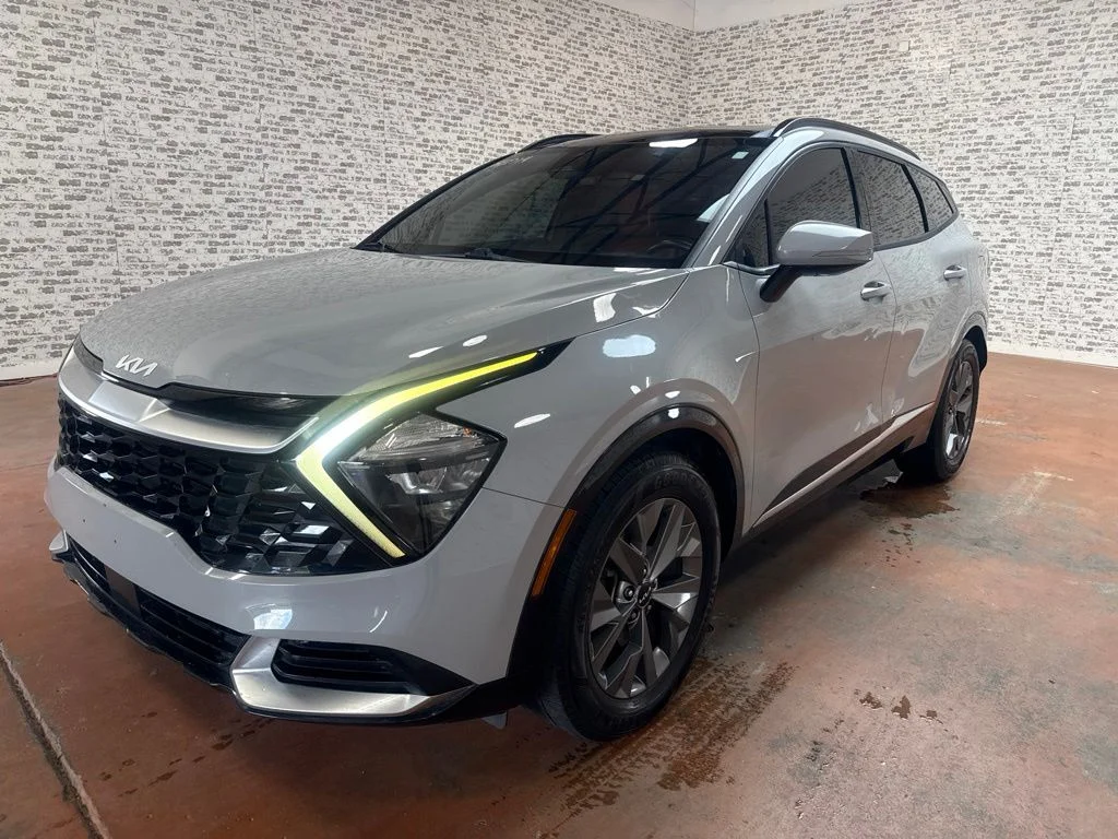 Used 2023 Wolf Gray Kia SX image 3