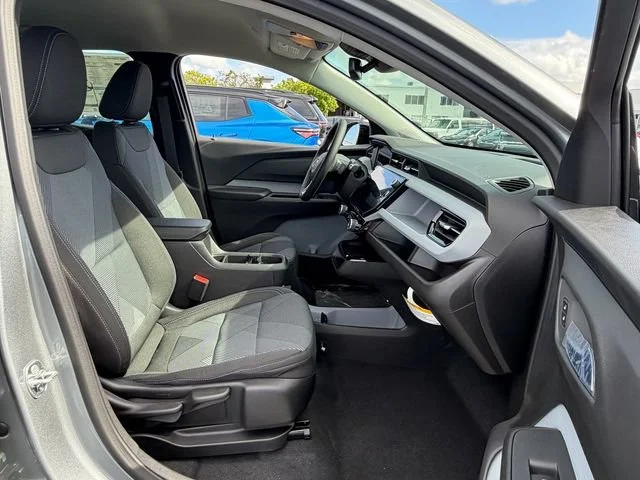 New 2027 Sterling Grey Metallic Chevrolet LT image 7