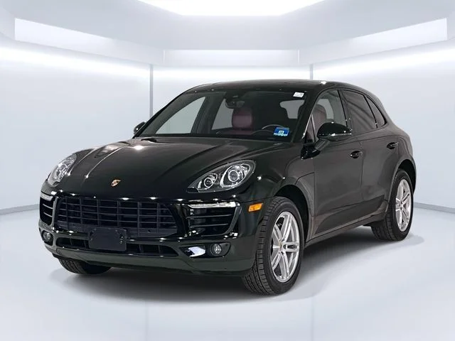 2018 Porsche Macan's photo