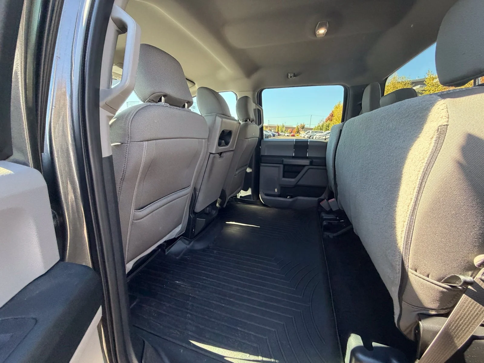 Used 2019 Gray Ford XLT image 9