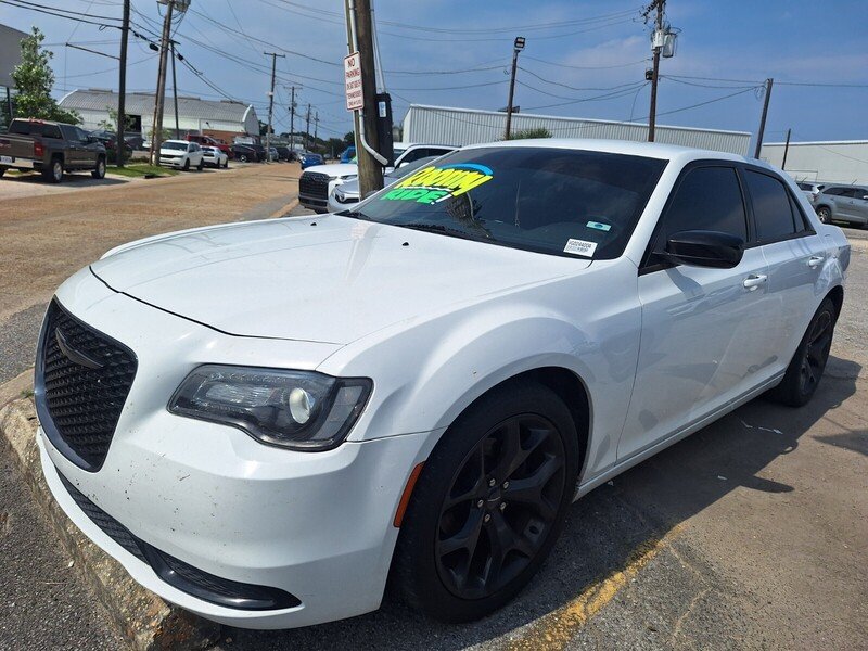 2020 Chrysler 300 Touring
