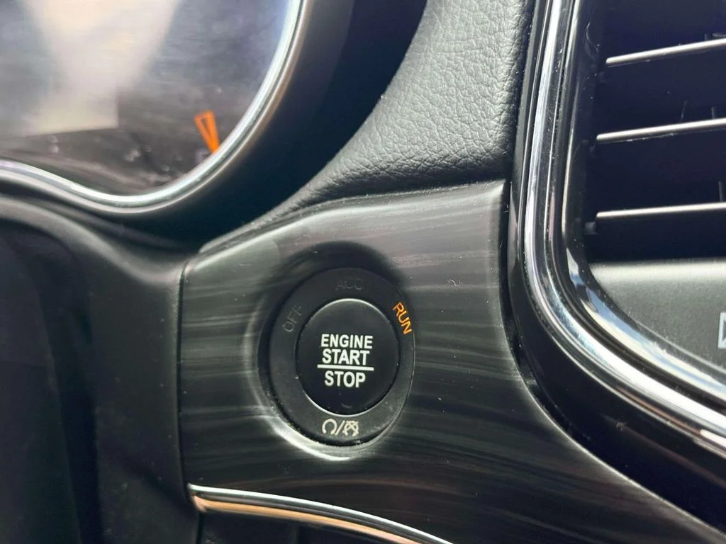 Used 2022 White Jeep Limited image 20