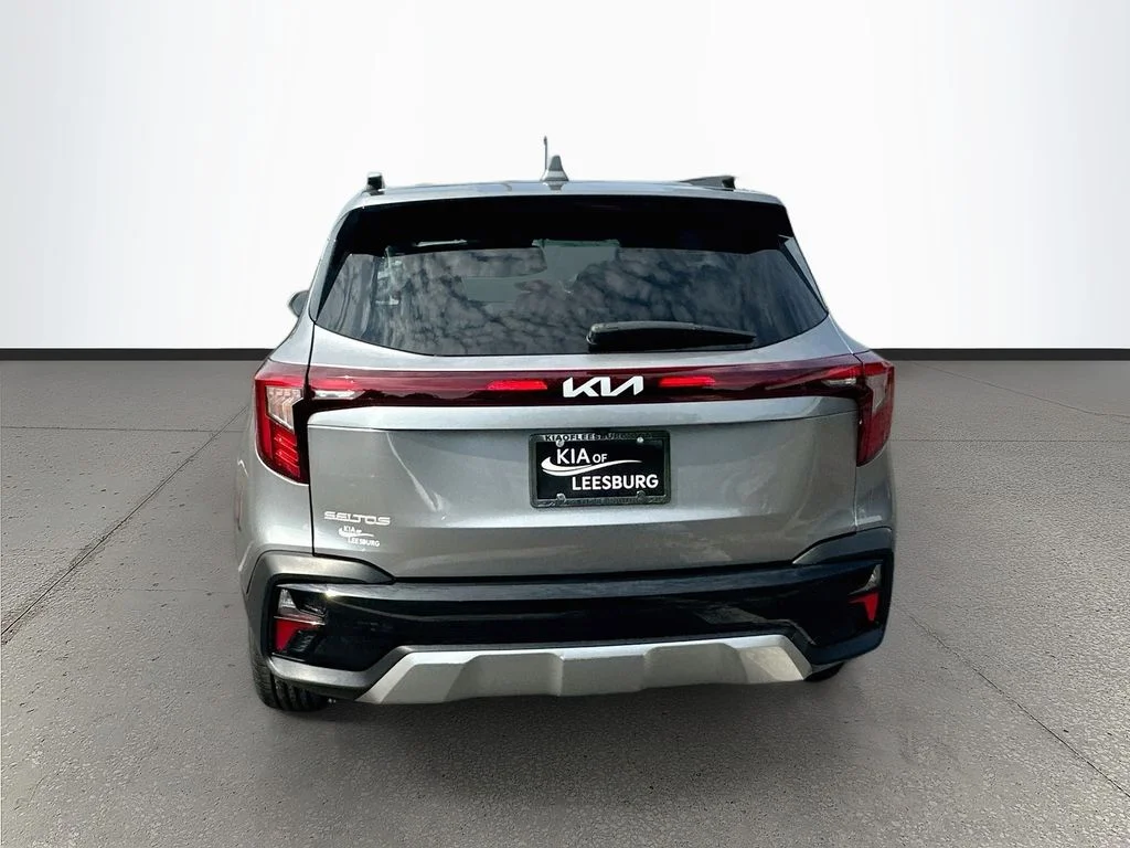 Certified Used 2024 Gray Kia EX image 6