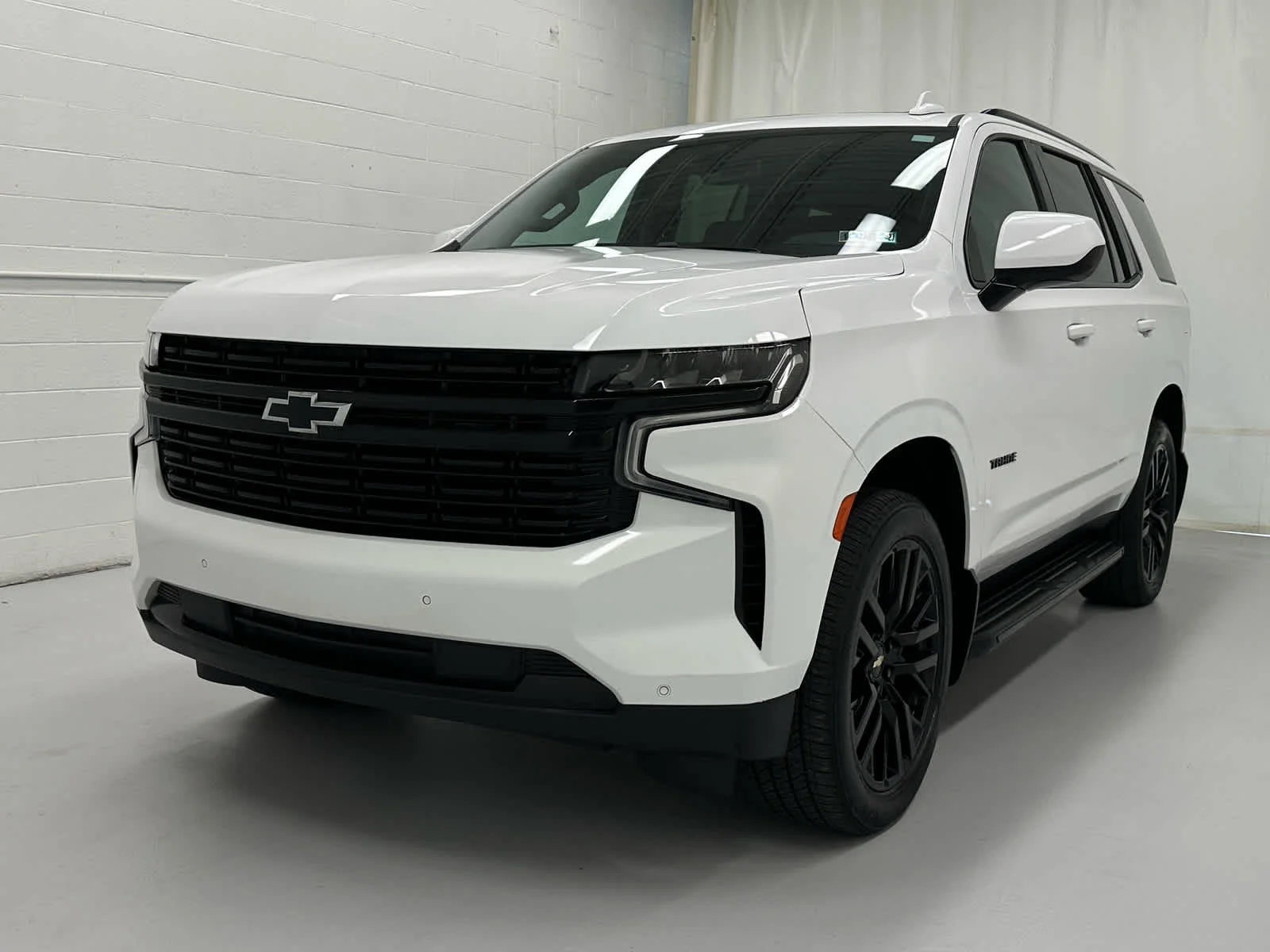 Used 2023 Summit White Chevrolet RST image 4