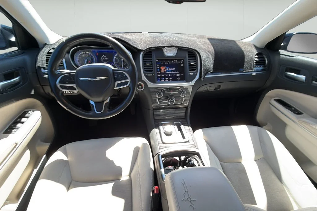 Used 2022 Black Chrysler Touring image 19