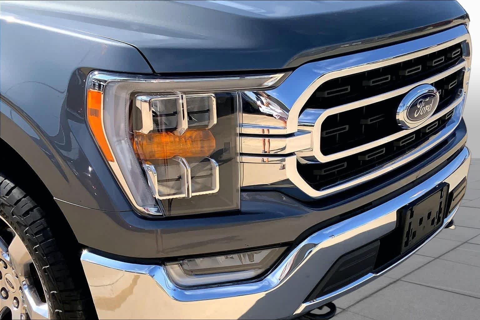 Used 2023 Carbonized Gray Metallic Ford XLT image 29