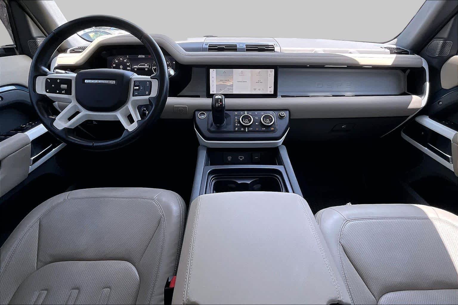 Used 2021 Tasman Blue Metallic Land Rover SE image 14