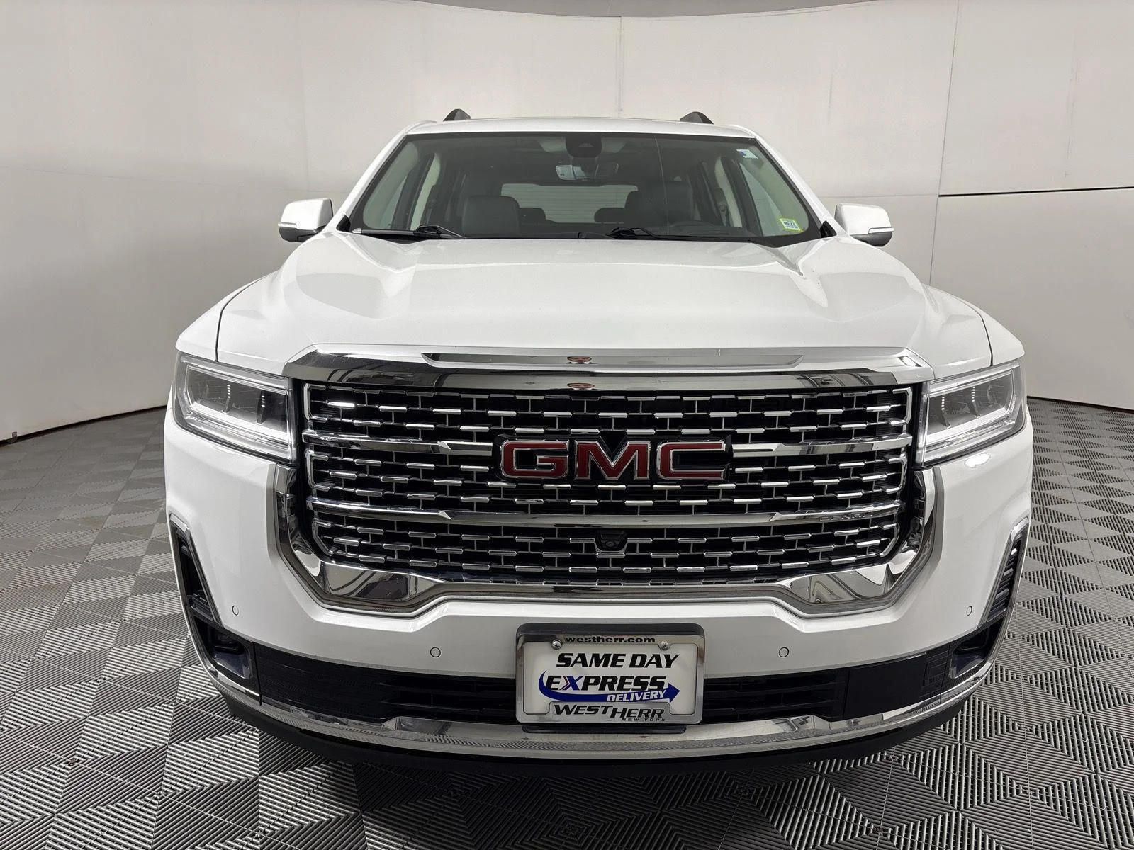 Used 2021 Summit White GMC Denali image 2