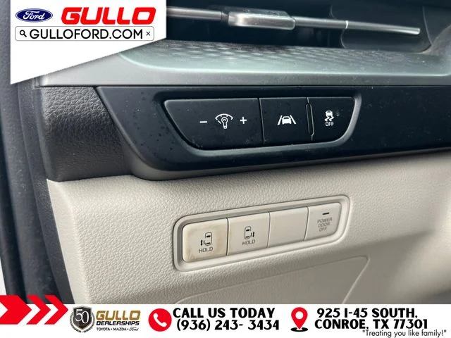 Used 2023 Snow White Pearl Kia LX Seat Package image 21