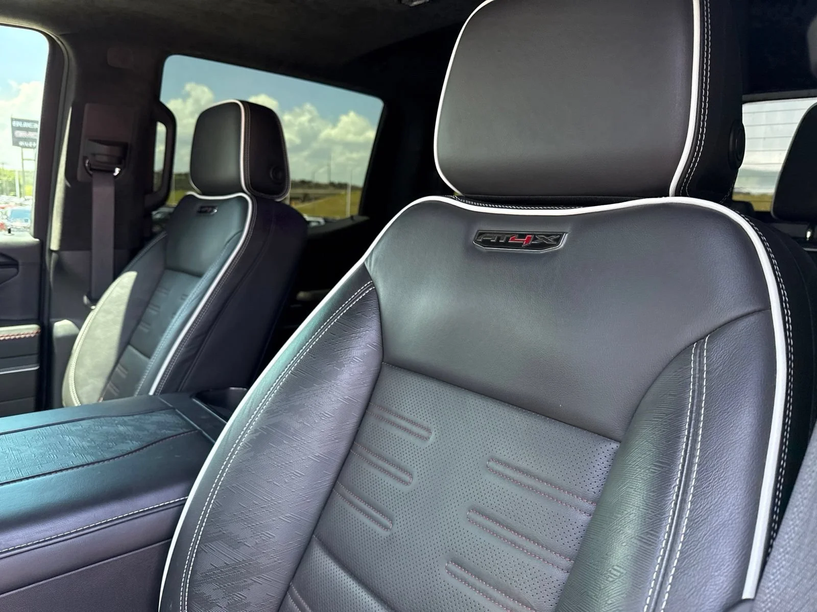 Used 2024 Onyx Black GMC AT4X image 24