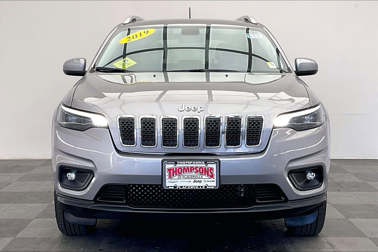 Used 2019 Jeep Cherokee Latitude with VIN 1C4PJMCB6KD386922 for sale in Placerville, CA