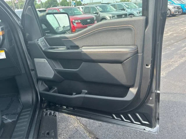New 2026 Carbonized Gray Metallic Ford Tremor® image 42