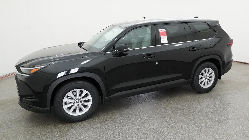 New 2026 Midnight Black Metallic Toyota XLE image 6