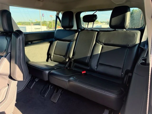 Used 2025 White Ford Platinum image 13