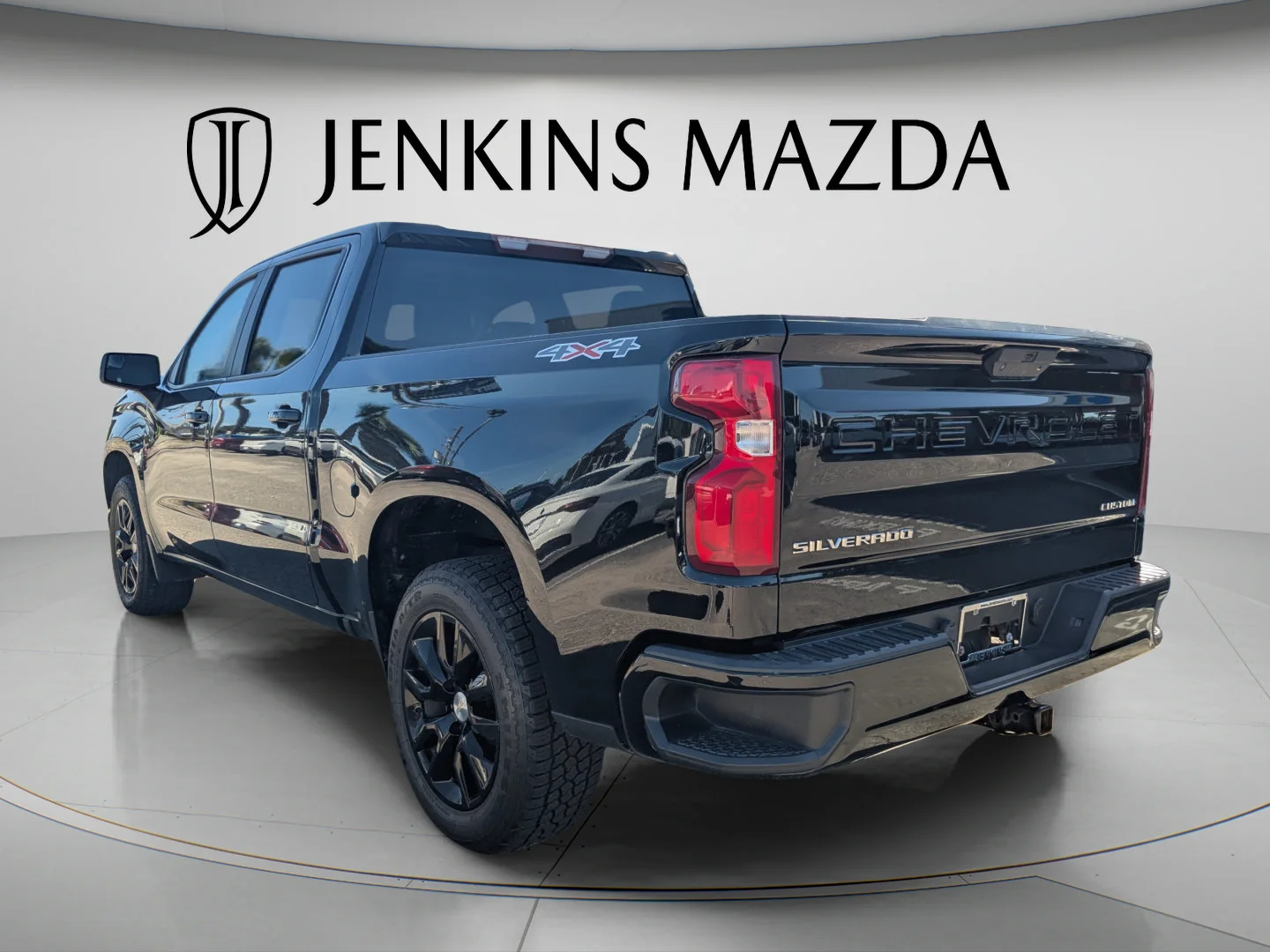 Used 2021 Black Chevrolet Custom image 6
