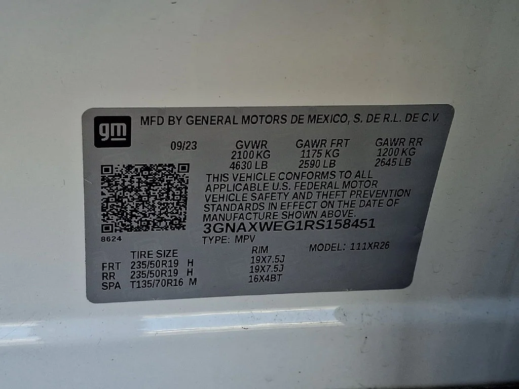 Used 2024 White Chevrolet RS image 28