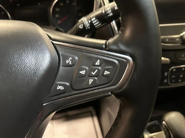 Used 2024 Gray Chevrolet LT image 28