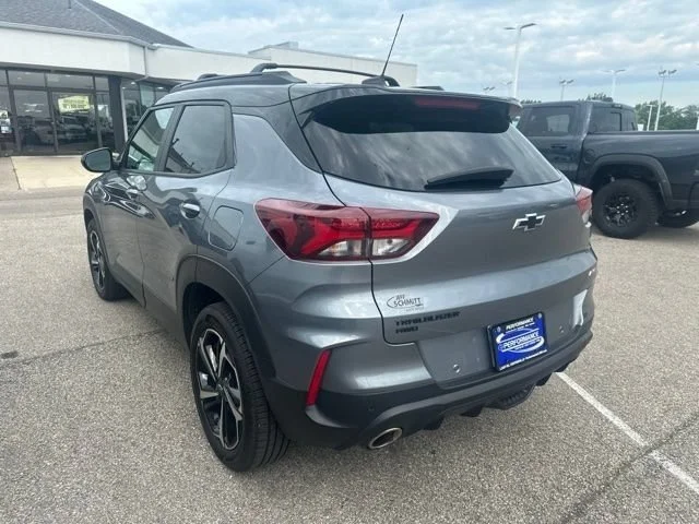 Used 2021 Satin Steel Metallic Chevrolet RS image 8