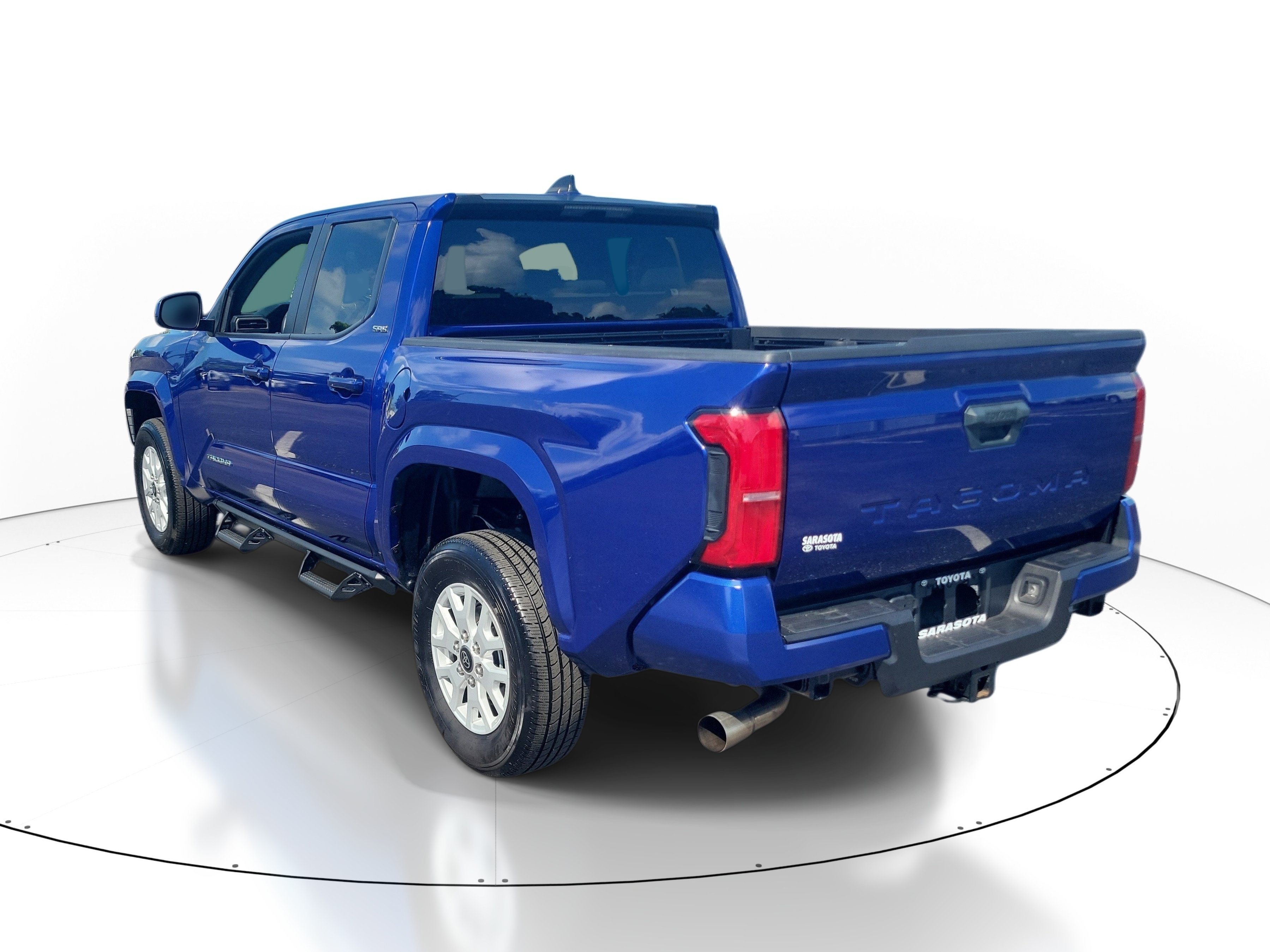 Used 2025 Blue Toyota SR5 image 3