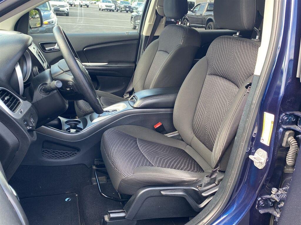 Used 2019 Contusion Blue Pearlcoat Dodge SE Value Pkg image 2