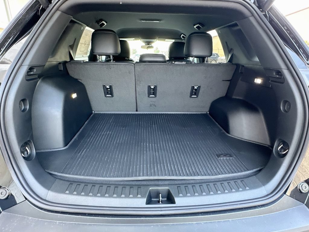 2027 Chevrolet Equinox LT - Photo 29