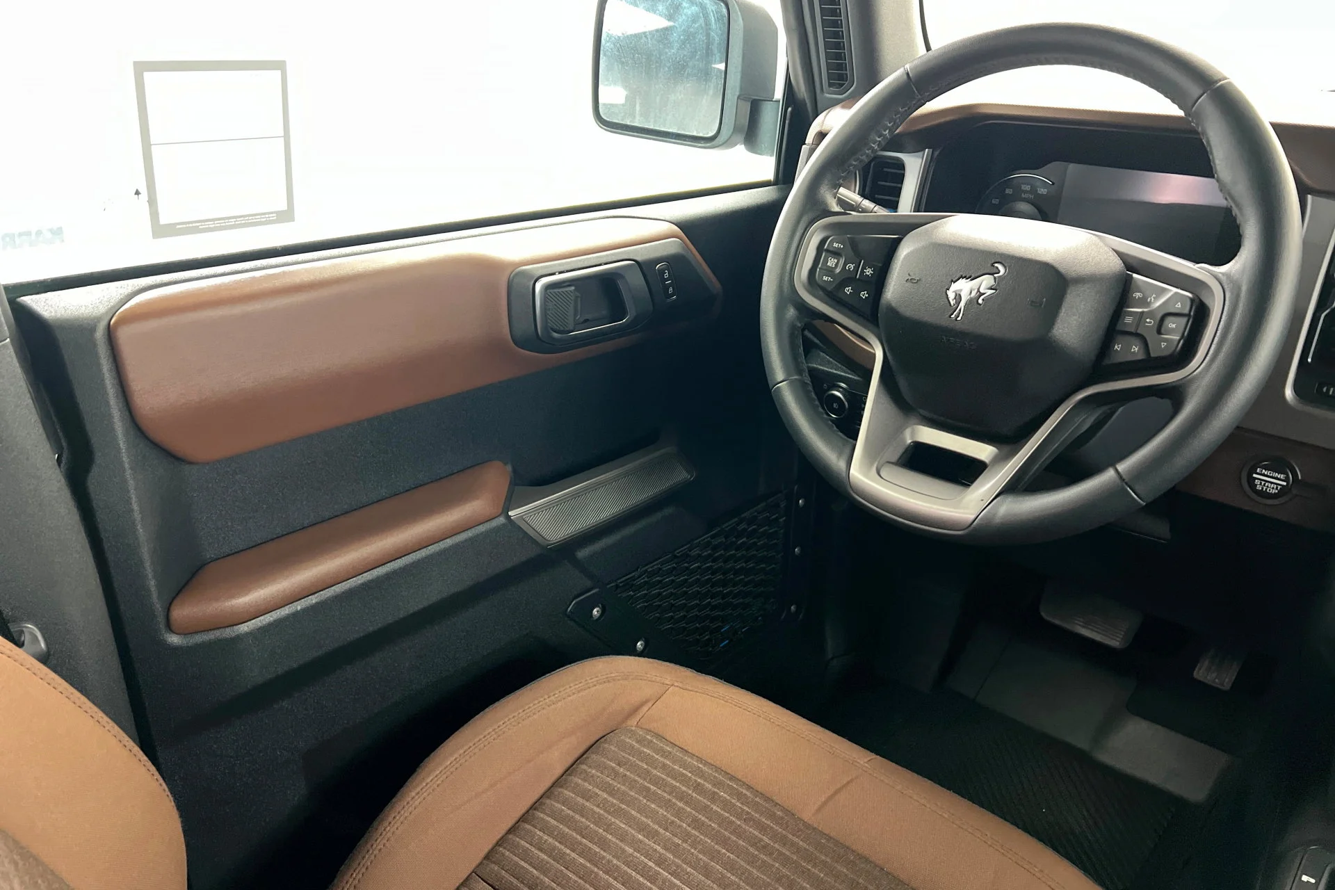2023 Ford Bronco 4-Door Outer Banks - Photo 11