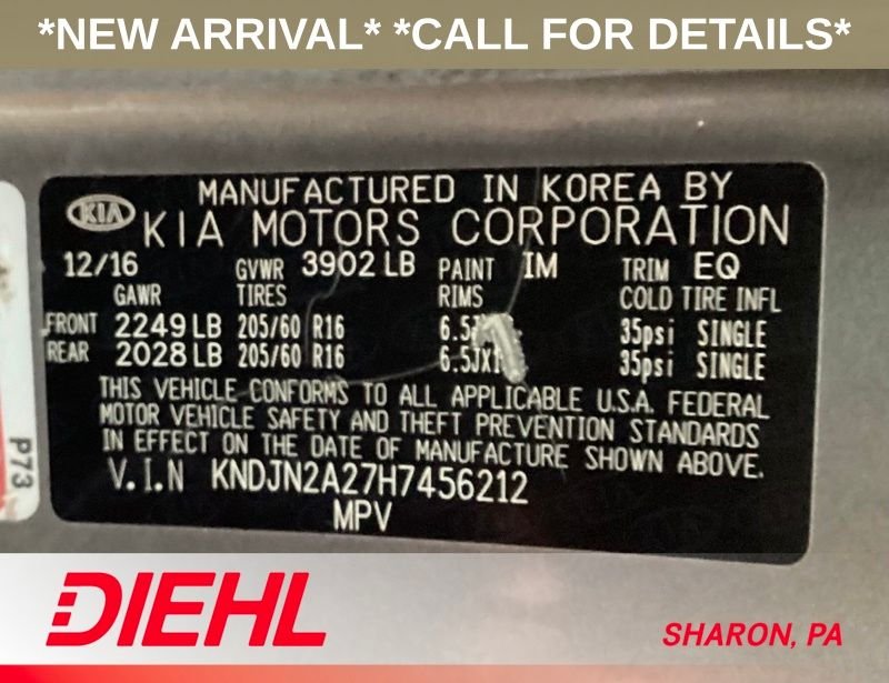 Used 2017 Gray Kia Base image 10