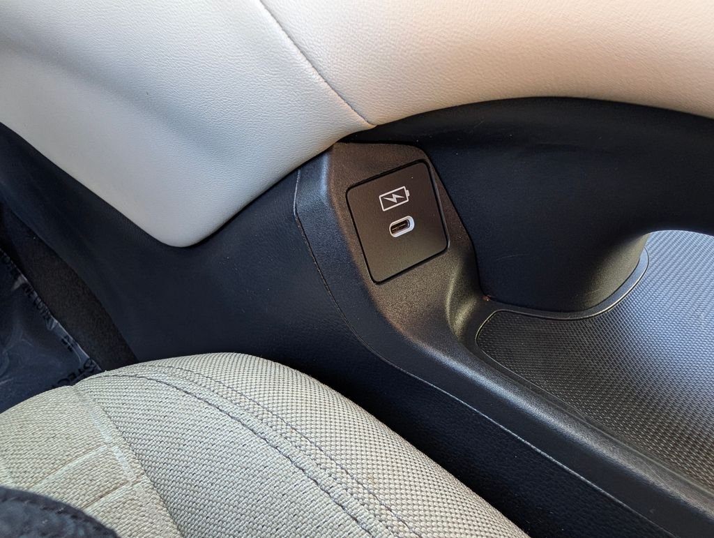 Used 2024  Honda LX image 26