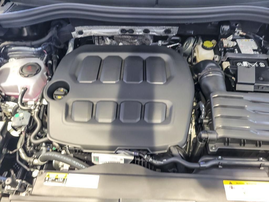 New 2026 Platinum Gray Metallic Volkswagen 2.0T SE R-Line Black image 8