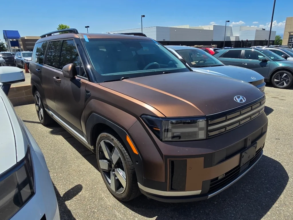 Used 2025 Earthy Brass Matte Hyundai Limited image 16