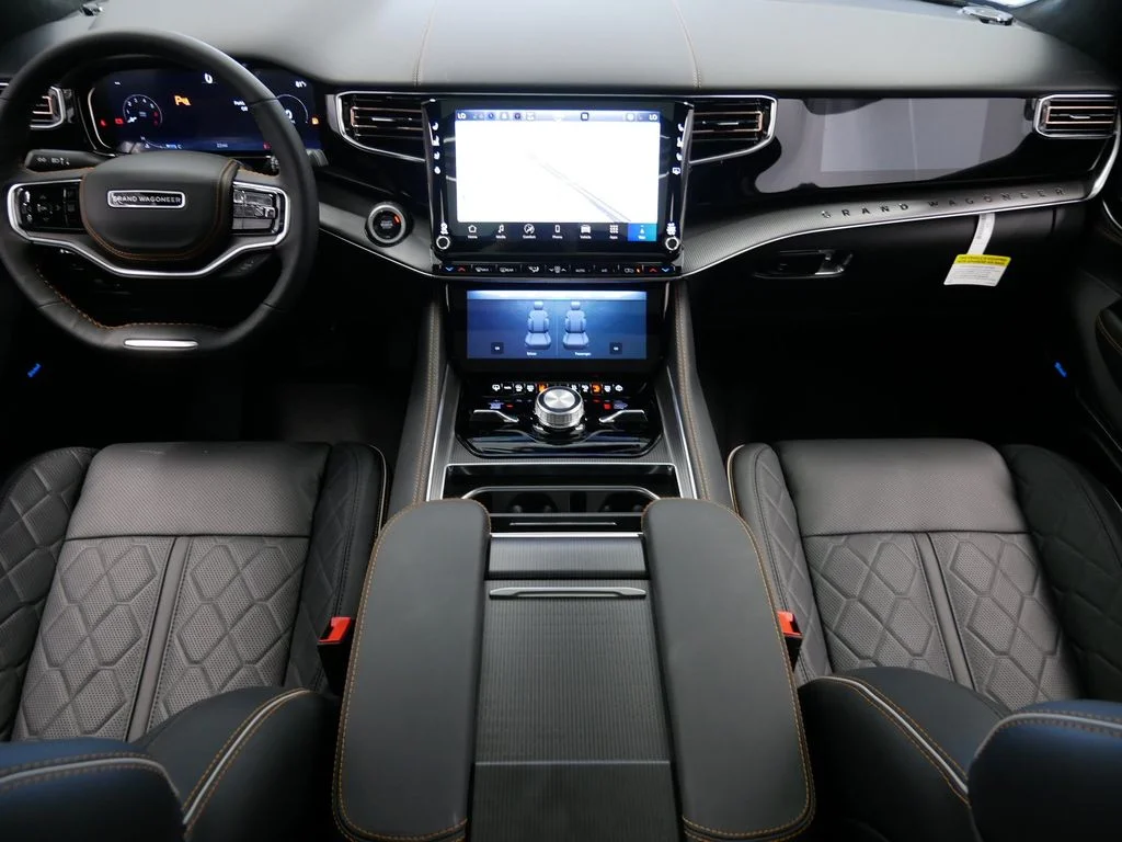 New 2026 High Gloss Black Jeep Summit Reserve image 17