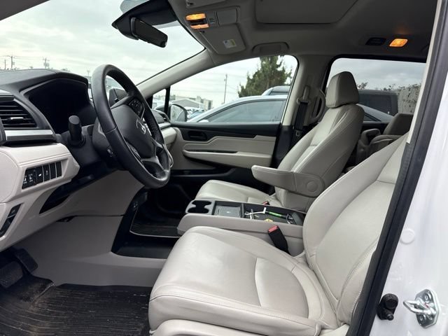Used 2025 Platinum White Pearl Honda EX-L image 6