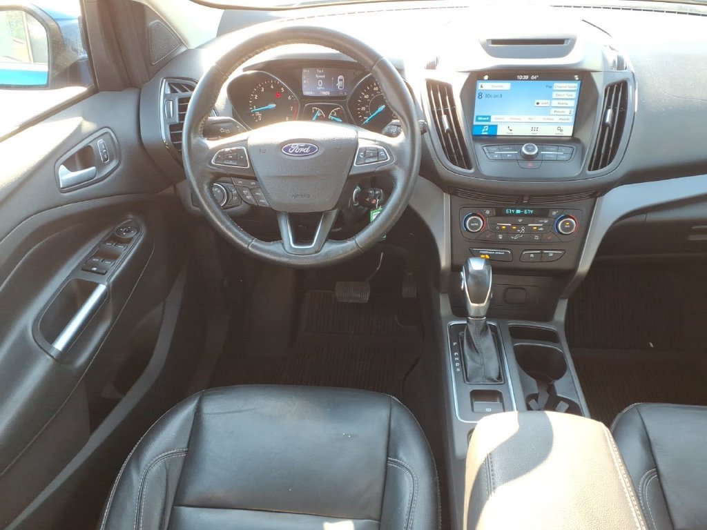Used 2018 Lightning Blue Metallic Ford SEL image 3