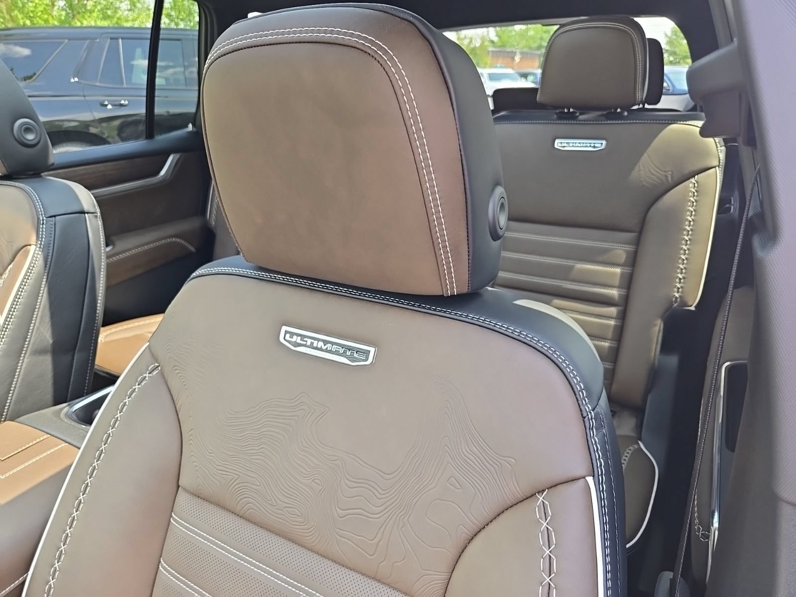 2026 GMC Acadia Denali Ultimate - Photo 21