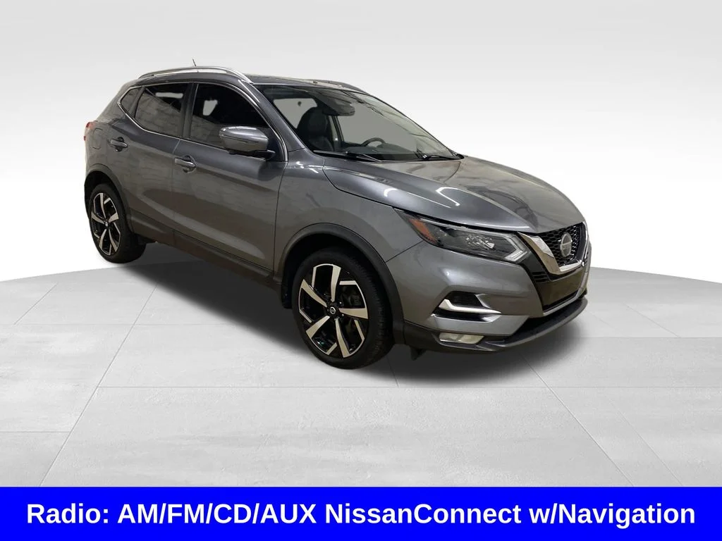 Used 2020 Gray Nissan SL image 6