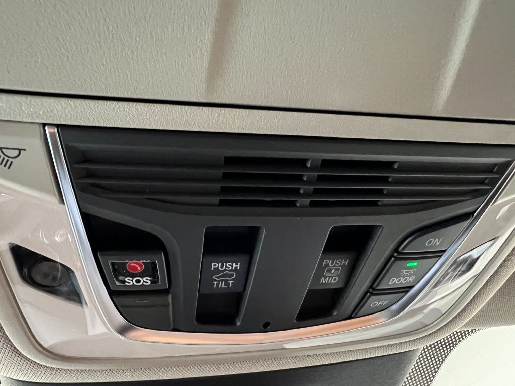 New 2026 Liquid Carbon Metallic Acura Advance Package image 18
