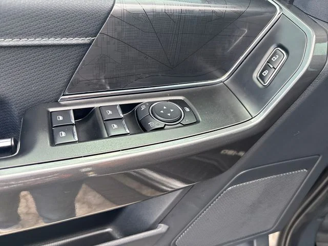 Used 2023 Gray Ford XLT image 11