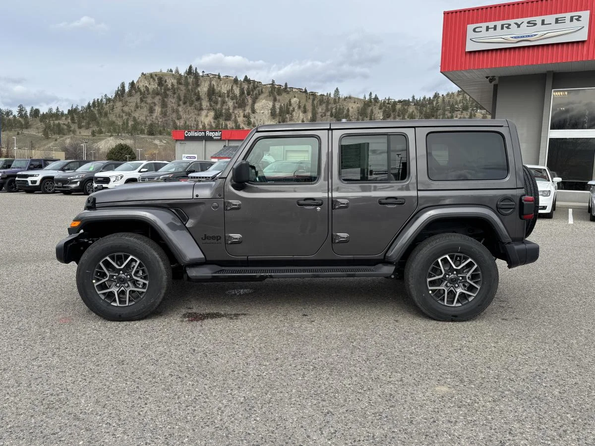 New 2026 Grey Jeep Sahara 4 Door 4x4 image 9